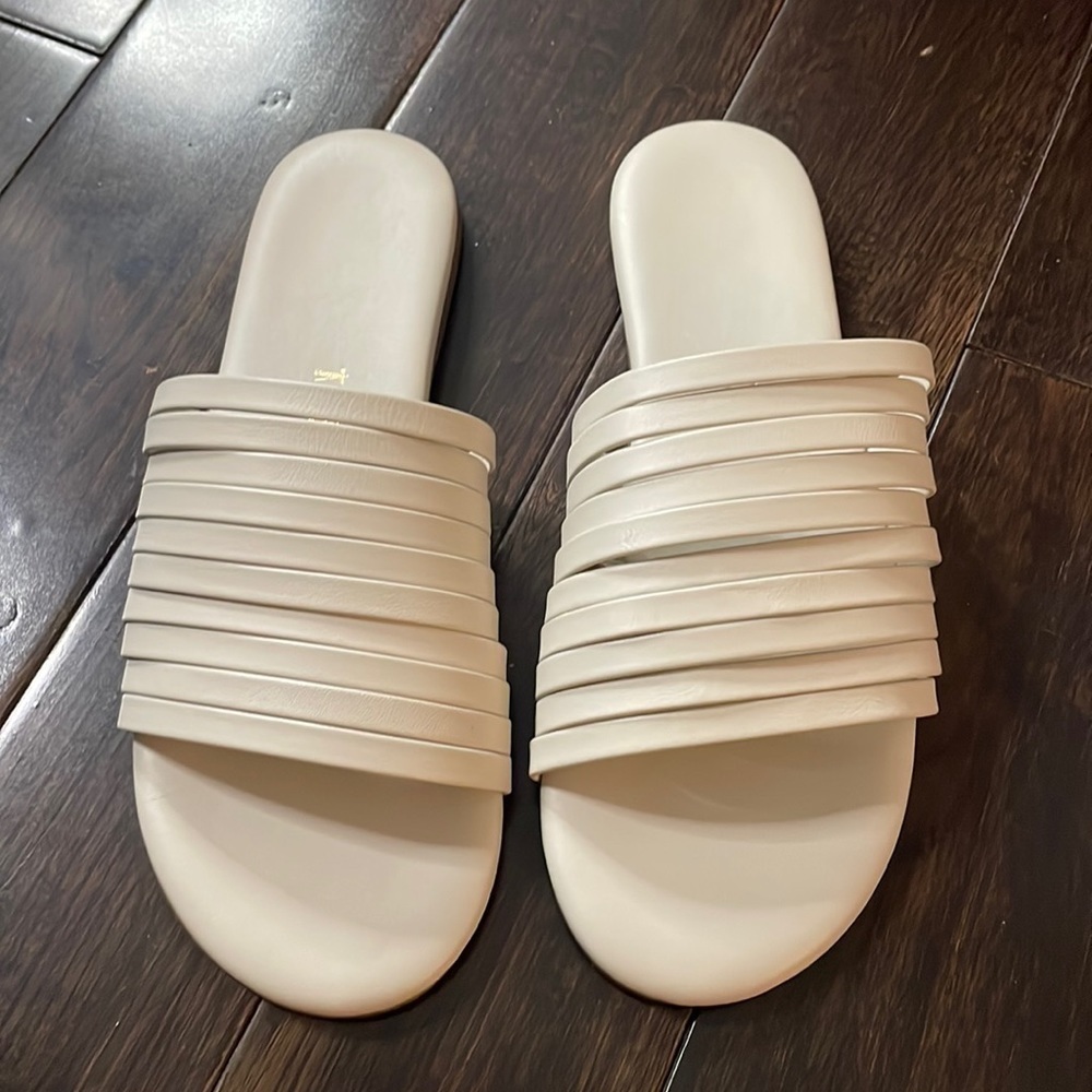 TKEES CARO sandals in super light gray size US 6 Euro 37 Brand New